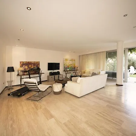 빌라 Splendid Near Beach In